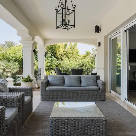 Tranquila - Elegant Luxury With Private Pool, Gym, Stunning Outdoor Space Spcrm5587 * Marbella