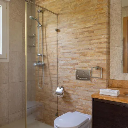 Villa Tranquila - Elegant Luxury With Private Pool, Gym, Stunning Outdoor Space Spcrm5587 Marbella